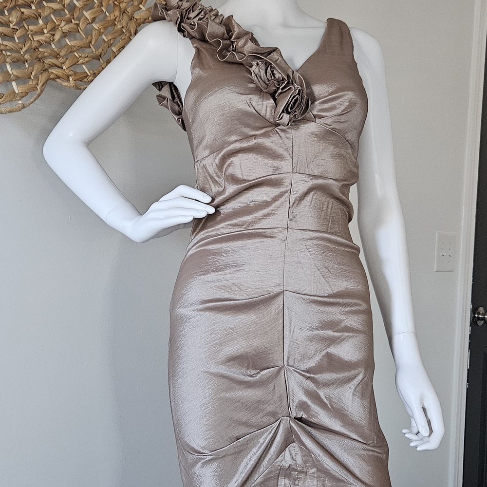 Elegant One-Shoulder Dress in Shimmering Taupe